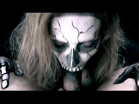 ❤️ Demoniska meitene sūc locekli ar savu melno muti un norij spermu. Porno pie lv.np64.ru